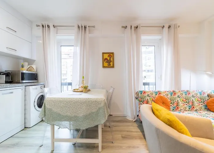 Apartament Elegant 2 Bedrooms With Balconies In Lizbona