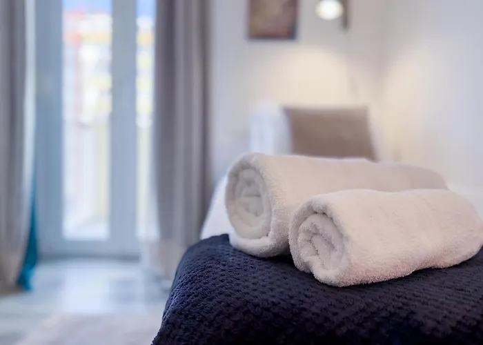 Apartament Elegant 2 Bedrooms With Balconies In