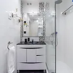 Апартаменты Elegant 2 Bedrooms With Balconies In Лиссабон