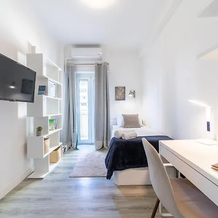 Elegant 2 Bedrooms With Balconies In Lejlighed *